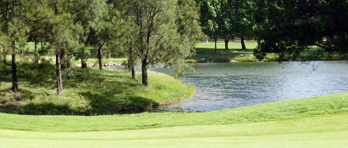 Gungahlin Lakes Golf Course